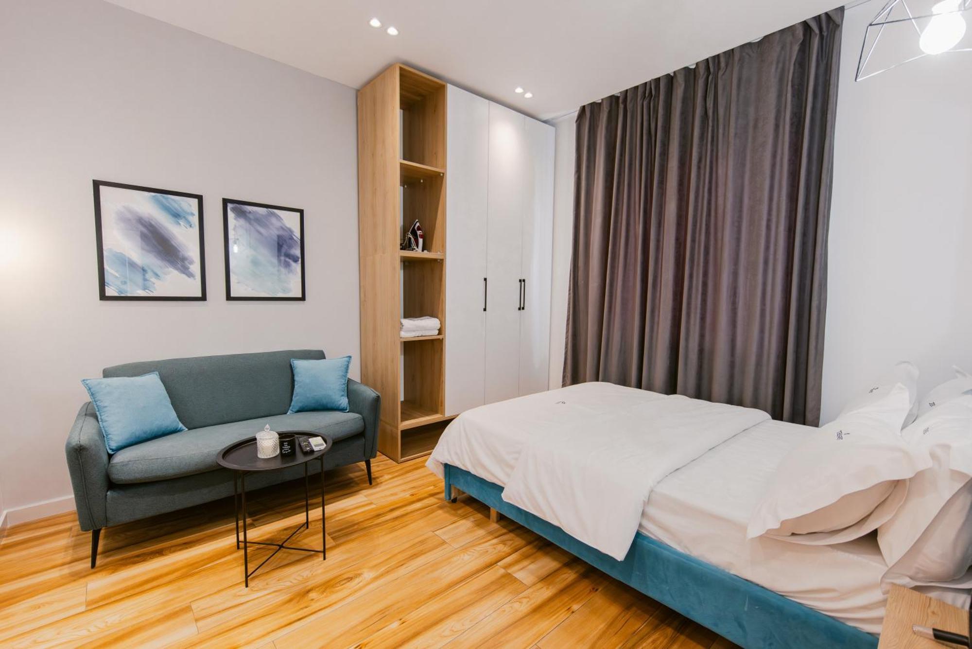 Durres Str Modern Apartments - The Nest Tirana Esterno foto
