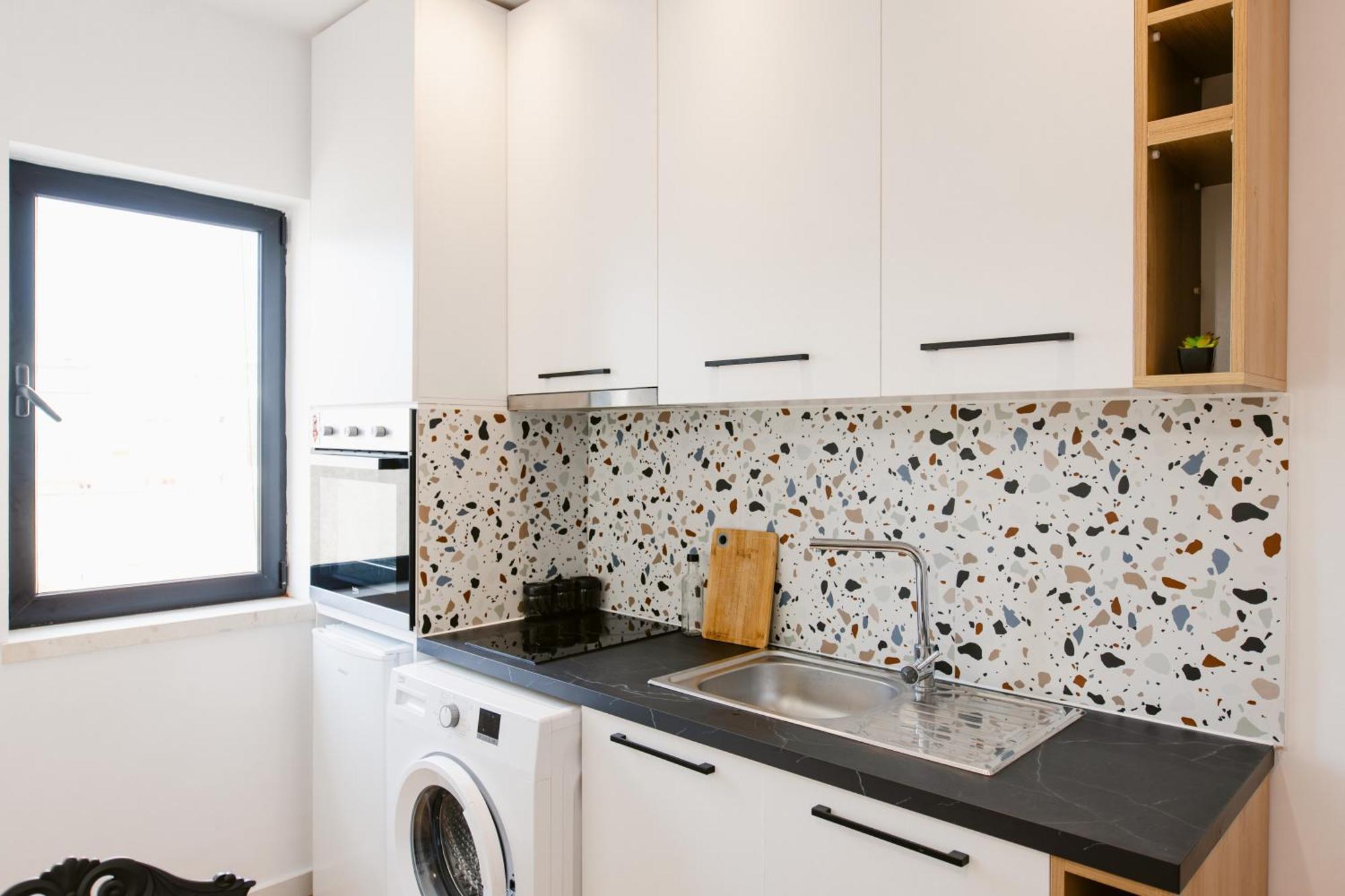 Durres Str Modern Apartments - The Nest Tirana Esterno foto